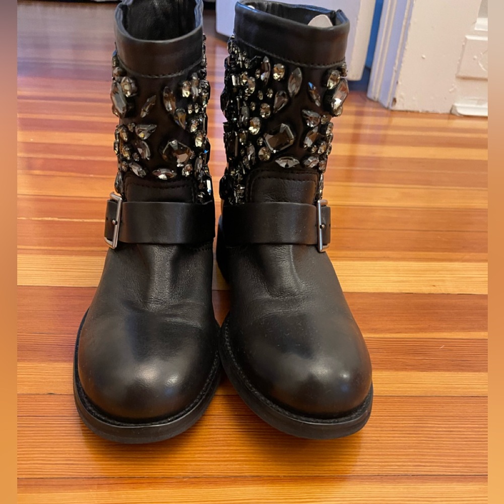Stunning brand new Jimmy Choo boots